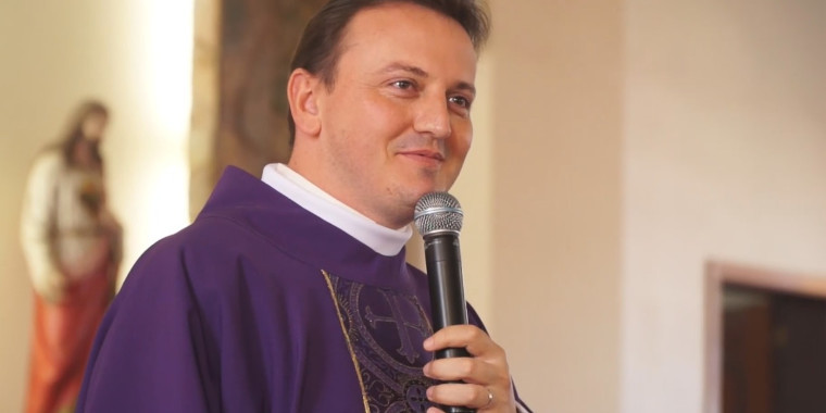 Padre Ezequiel fará live solidária no próximo domingo (10)