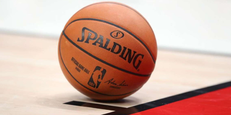 NBA coloca 16 jogadores em autoisolamento