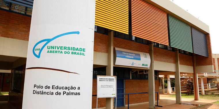 Universidade Aberta do Brasil (UAB) interioriza ensino superior