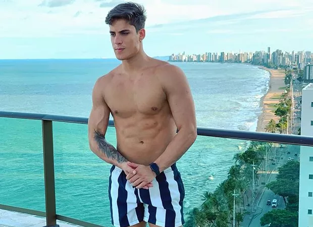 Namorado da mãe de Neymar leva 12 pontos após dar soco em vidraça - Imagem 1