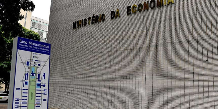 Governo libera R$ 20 bilhões para crédito a pequenas e médias empresas
