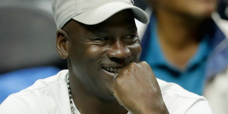 Michael Jordan vai doar R$ 497 milhões para causa antirracista