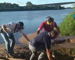 Corpo de homem é encontrado boiando em rio no litoral do Piauí 