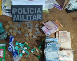 Polícia Militar apreende dois menores em posse de cocaína, maconha e um carro roubado  
