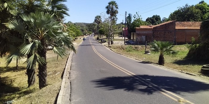 Prefeitura mantendo a limpeza dos logradouros públicos em dia