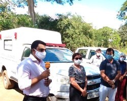 Em meio a crise da pandemia prefeito Zé Carlos faz entrega de veículos na UBS da localidade Abilheirinha zona rural de Jatobá do Piauí 
