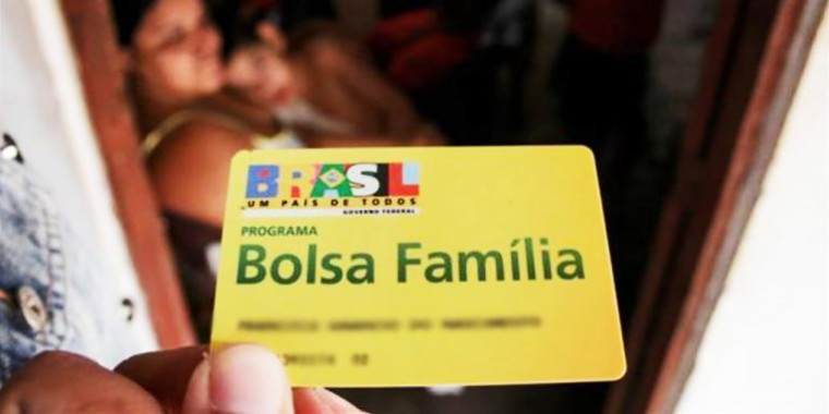 Bolsa Família alcança mais de 14 milhões de famílias em julho