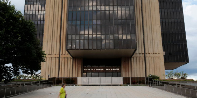 Mercado financeiro projeta queda de 5,62% na economia este ano