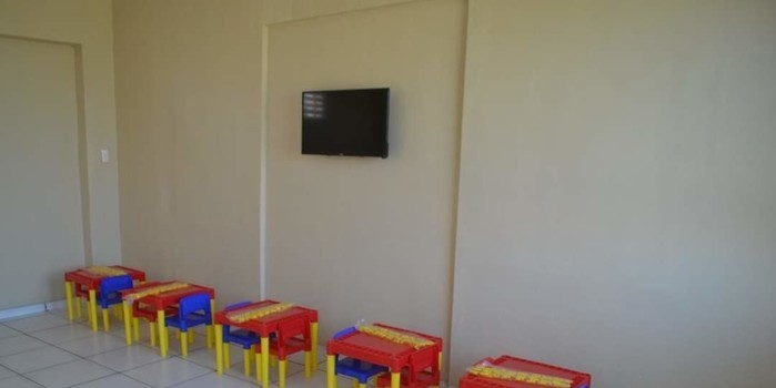 Escola Antônia Noronha, antigo Shopping, de cara nova. Mais um trabalho da prefeitura de Monsenhor Gil