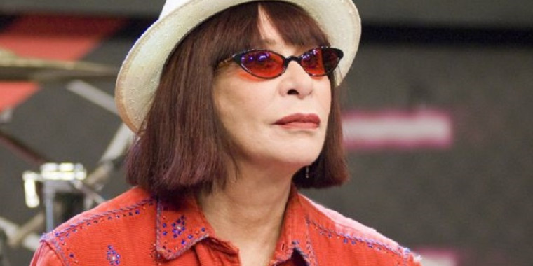 Rita Lee escreve texto para orelha do livro de memórias de Xuxa
