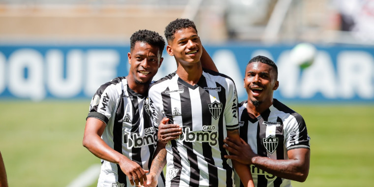 Atlético-MG bate Ceará por 2 a 0 e segue 100% no Brasileirão