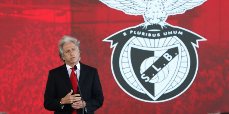 Flamengo recebe notificação de multa