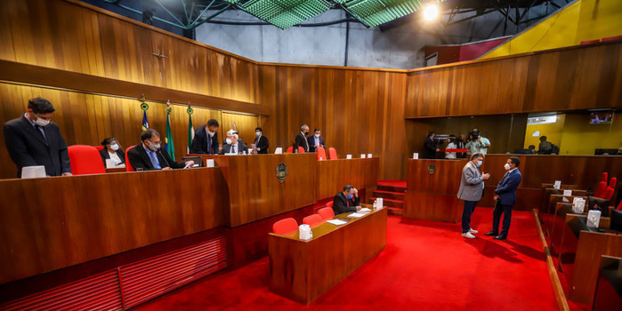W. Dias terá de "demitir" deputados do Progressistas e pedir cargos