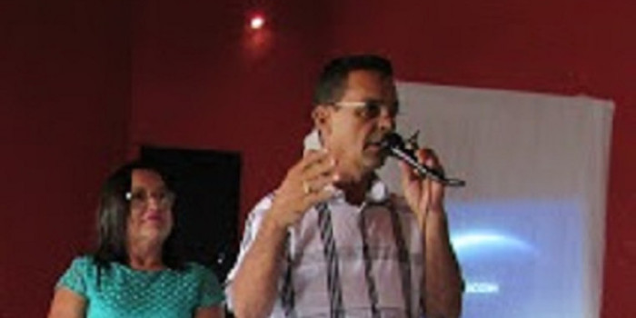 Prefeitura Municipal leva felicitações aos pais