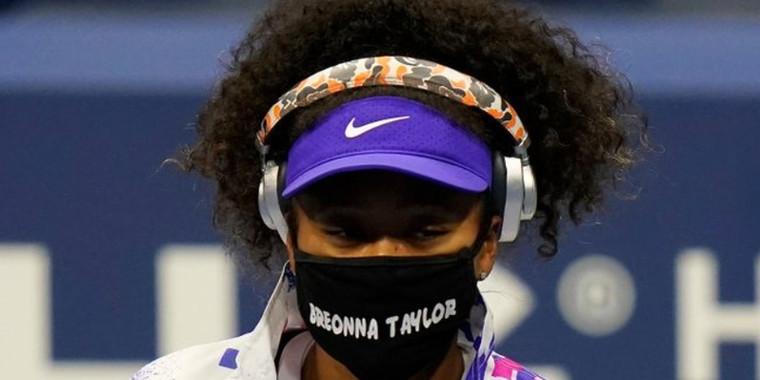 Naomi Osaka faz protesto antirracista com o uso de máscaras