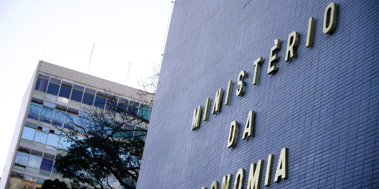 Governo autoriza IBGE a contratar 6,5 mil profissionais para pesquisa