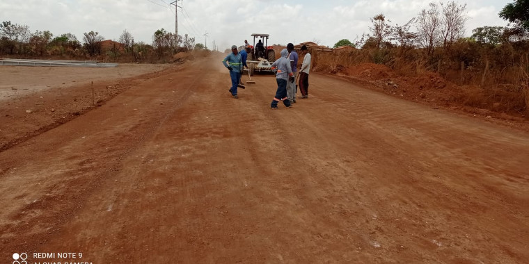 Produtores comemoram início de obras na PI-392