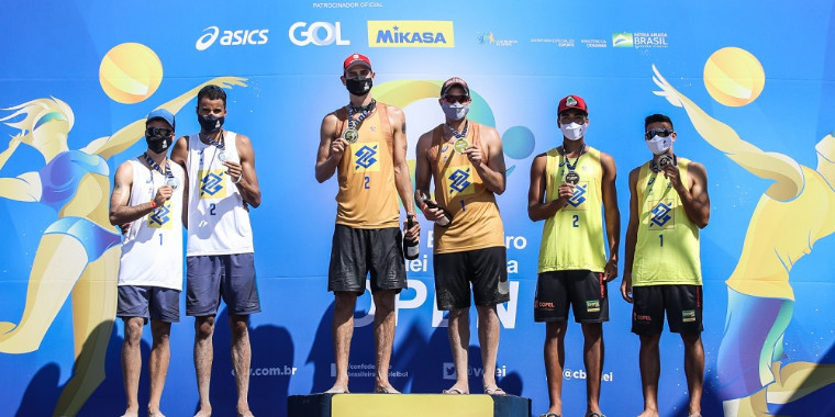 André e George ficam com título na retomada do vôlei de praia nacional