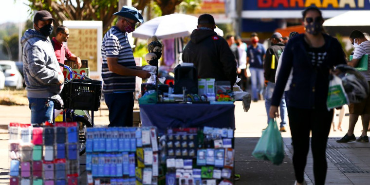 Cerca de 1,6 milhão voltou a procurar emprego, diz IBGE