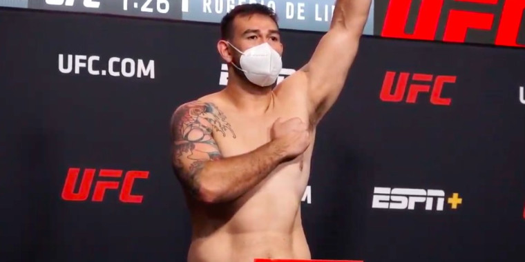 Pesos-pesados confirmam luta no UFC