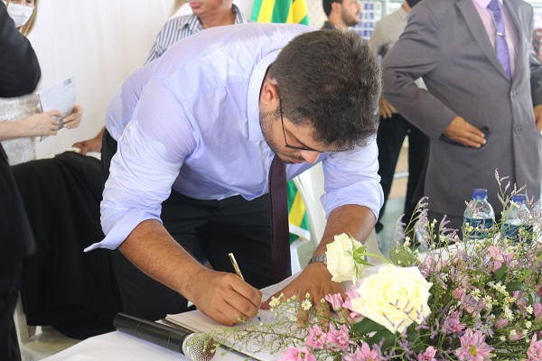  Dr. Zé Fernando tomou posse como prefeito de N. S. dos Remédios  - Imagem 6