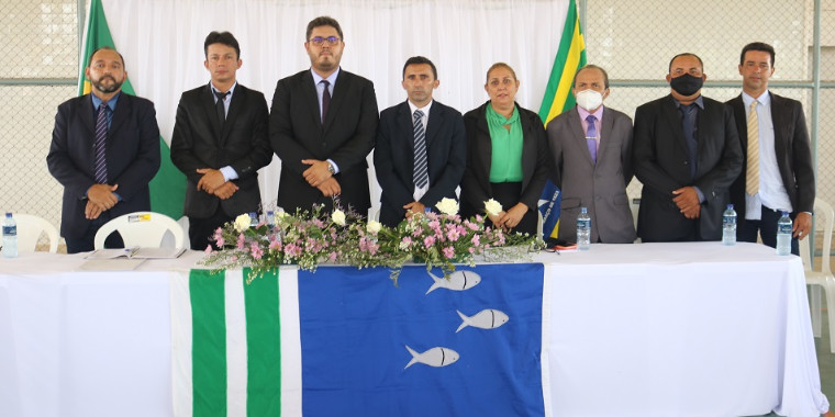 Dr. Zé Fernando tomou posse como prefeito de N. S. dos Remédios