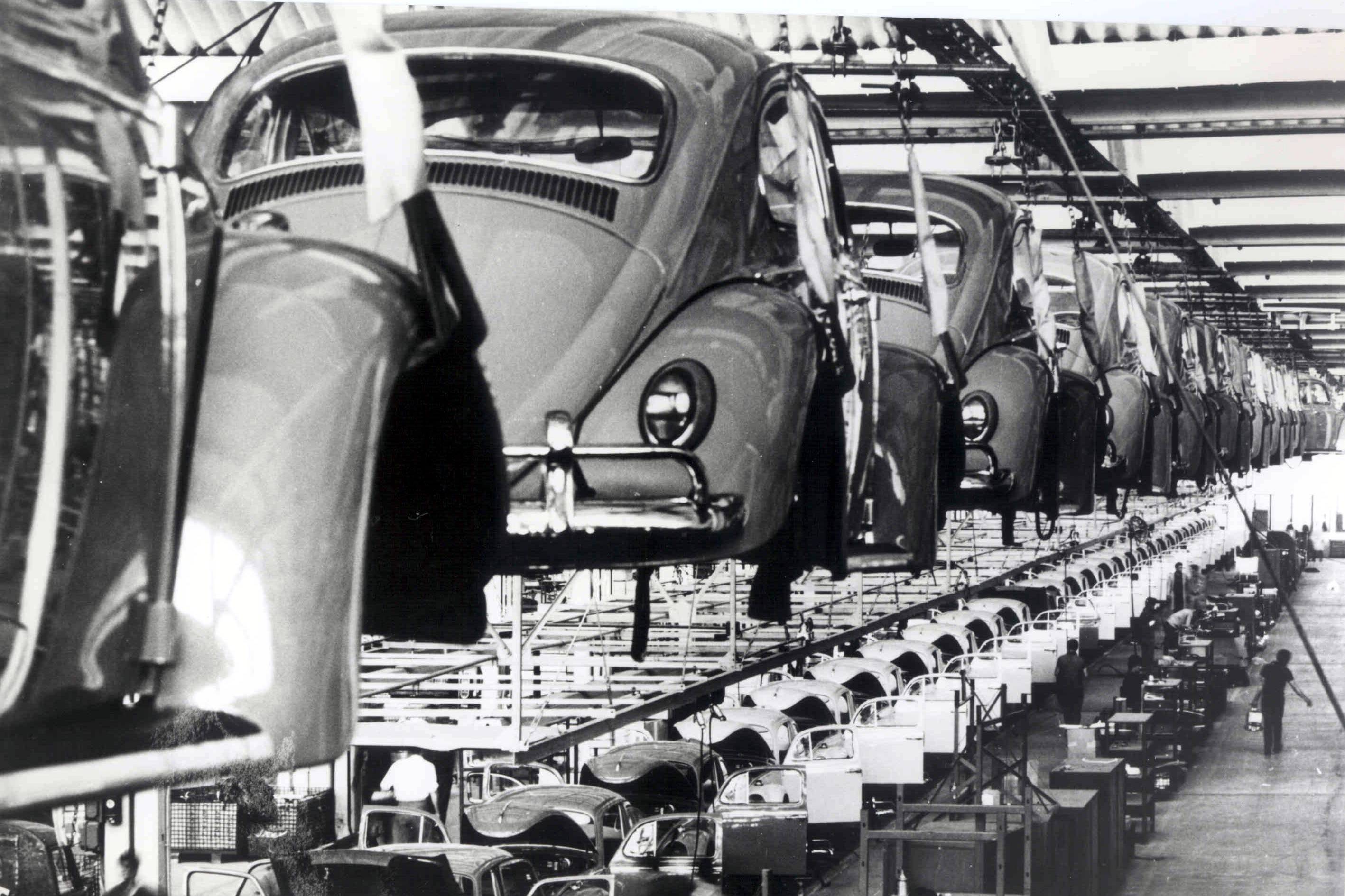 Fusca, maior sucesso da Volkswagen, deixa de ser fabricado na Alemanha - Imagem 2
