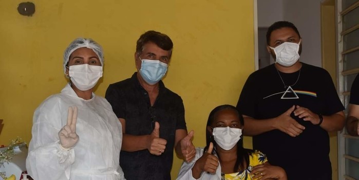 Chegou o grande dia. Vitória da ciência, de quem acreditou na vida. Iniciada Vacinação em Monsenhor Gil