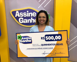 Assine Ganhe: Assinante contemplada duas vezes recebe prêmio no GMNC