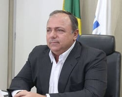 Ministro Pazuello diz que vacinação contra covid-19 começa em janeiro