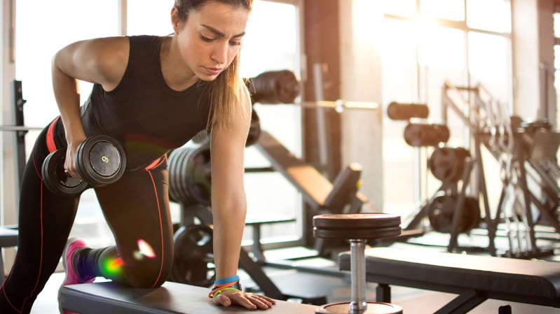 Musculação tem vários benfícios para o organismo e evita doenças. (Foto: Shutterstock)