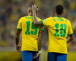 Brasil goleia o Uruguai por 4 a 1 com show de Raphinha e Neymar em Manaus 