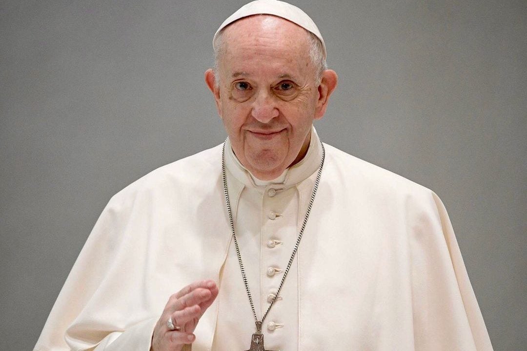 CNBB exige ação contra “desrespeito” de deputado que xingou papa