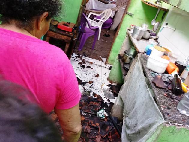 Casa destruída após explosão de celular | FOTO: Portal de Campo Maior