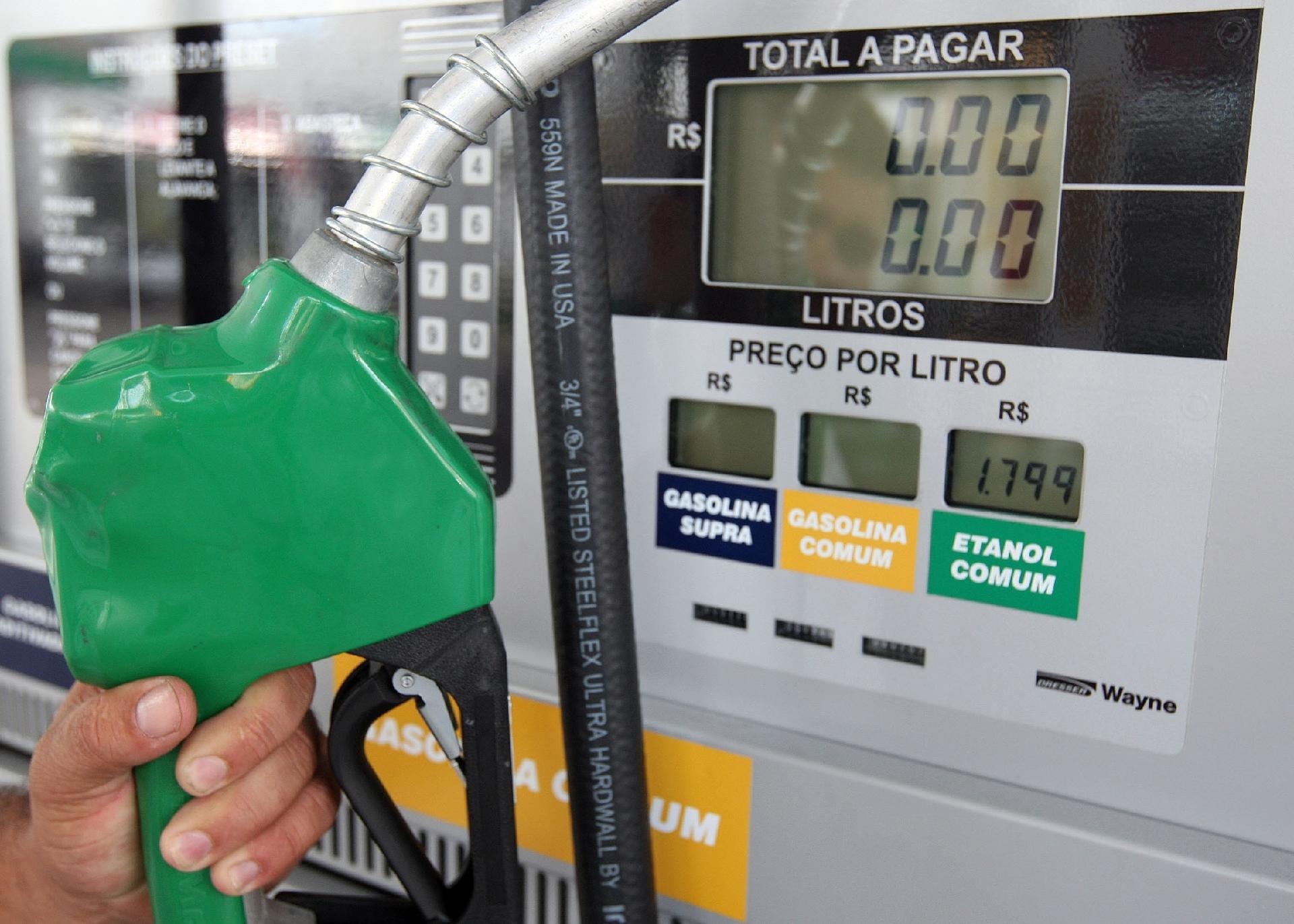 Petrobras reajusta mais uma vez o preço da gasolina e do diesel 