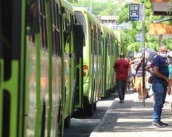 Motoristas de ônibus confirmam greve a partir desta quinta (28) em Teresina