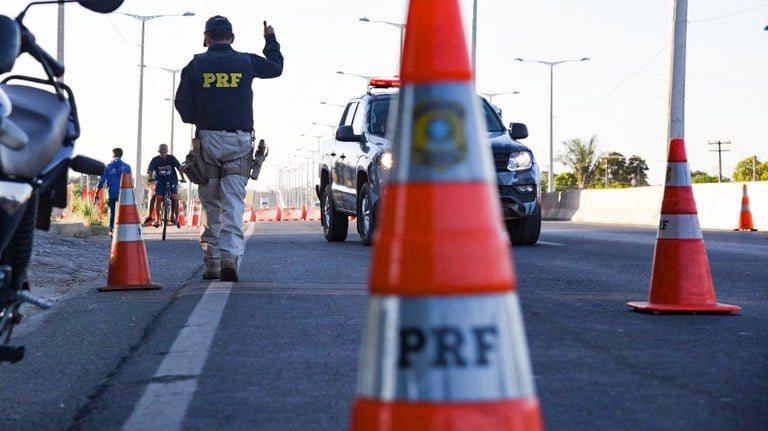 PRF inicia a "Operação Finados" em todas as rodovias federais do Piauí - Imagem 2