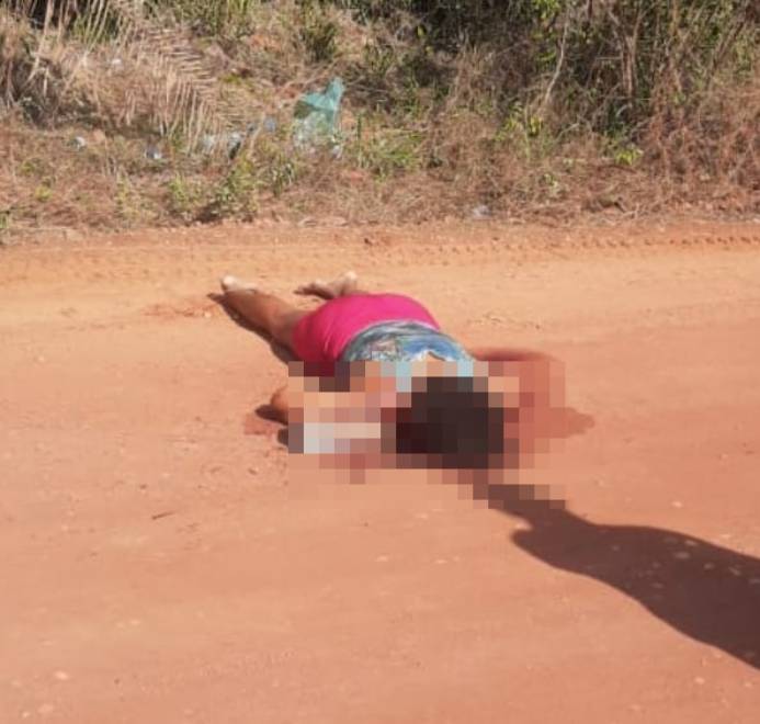 Mulher é assassinada com tijoladas na zona Leste de Teresina (Foto: Reprodução/ WhatsApp)