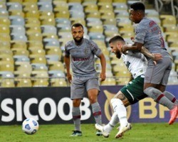 Palmeiras sofre virada do Flu e tem sequência de vitórias interrompida