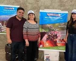 Prefeitura de Campo Maior recebe equipamentos agrícolas da Codevasf