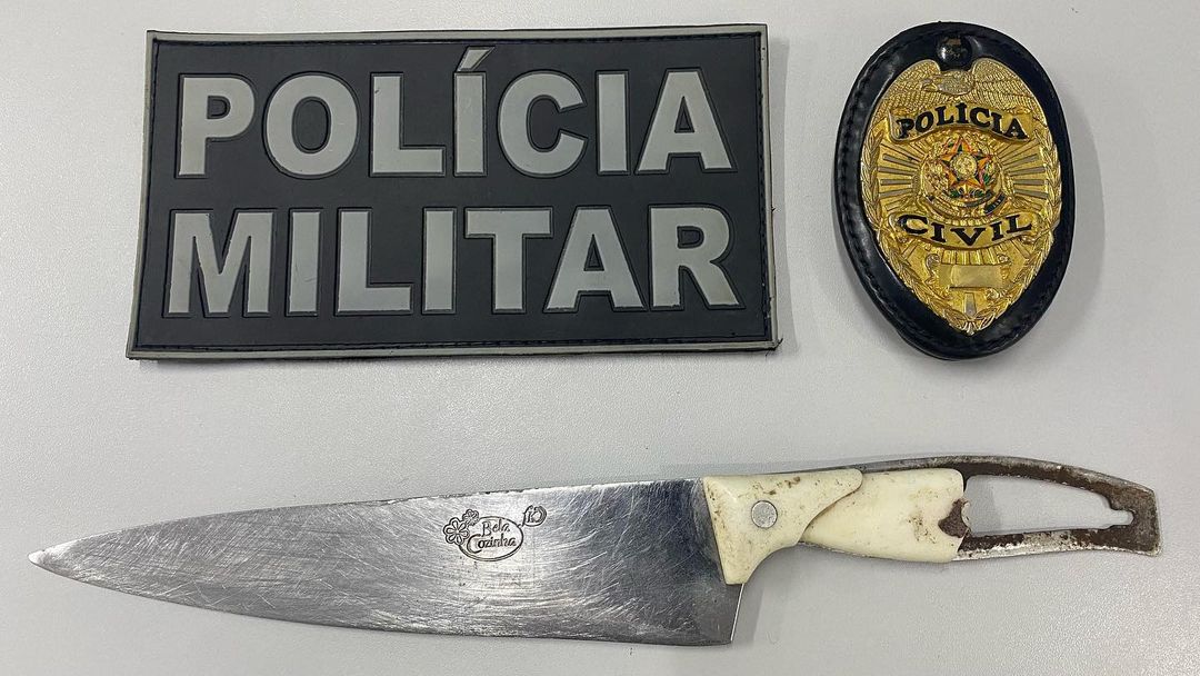 Faca usada no crime foi apreendida pela Polícia Militar - Foto: Divulgação/PM