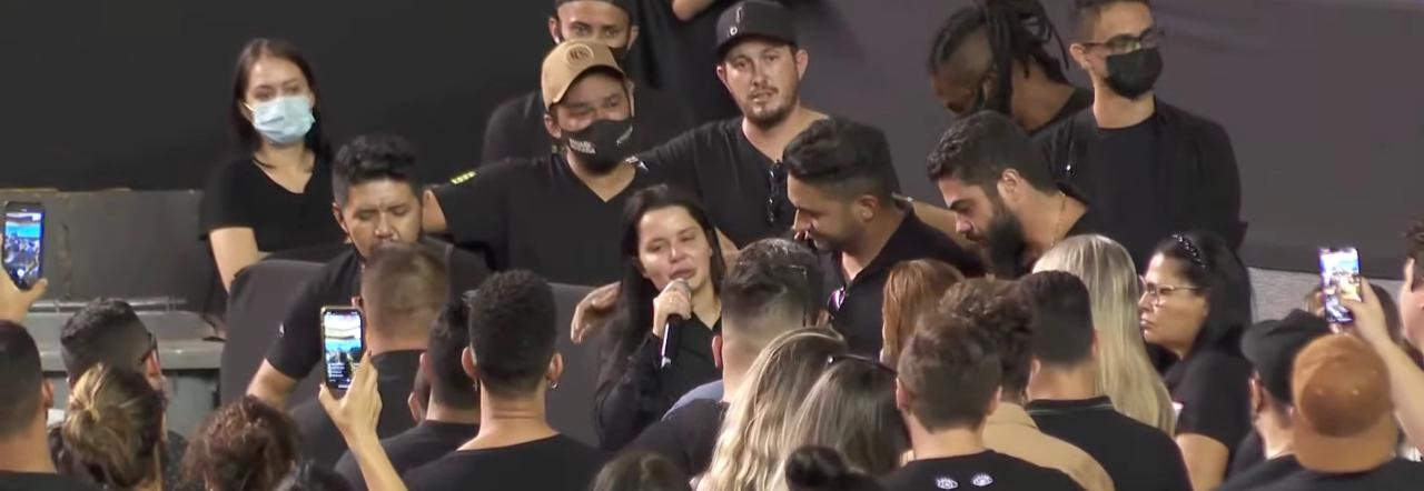 Em homenagem, Maiara e Maraisa cantam música gravada recentemente ao lado de Marília. Imagem: Reprodução/CNN