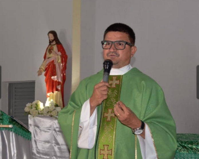 Padre José Alves foi encontrado morto em casa