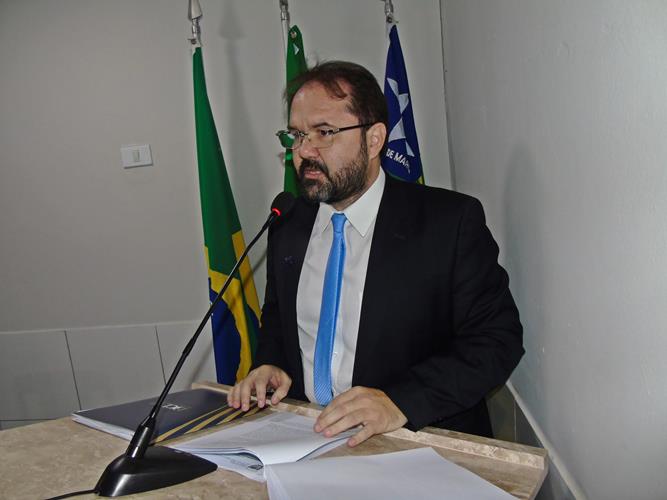 Milton Brandão: Câmara Municipal aprova contas de Evangelista Resende - Imagem 1