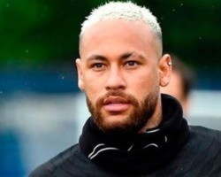 PSG diz que Neymar voltará a campo em meados de janeiro de 2022
