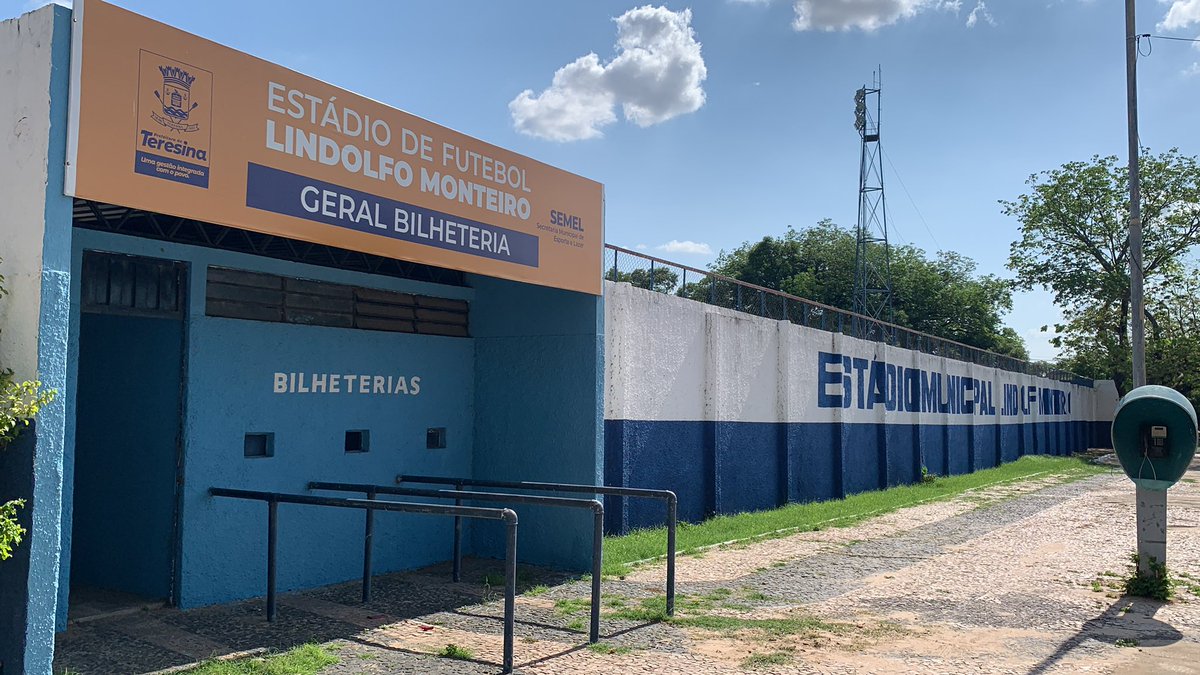 Crime ocorreu na saída do estádio Lindolfo Monteiro, no centro de Teresina (Foto: PMT)