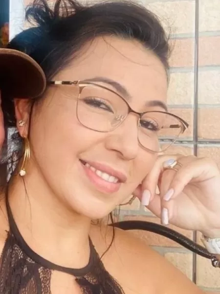 Mulher foi morta a facadas 