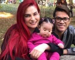 Ex-cantora da Mala 100 Alça desmaia com filha no colo e bebê fratura fêmur
