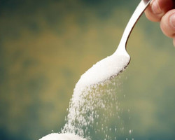 Açúcar se “esconde” no rótulo de alimentos industrializados