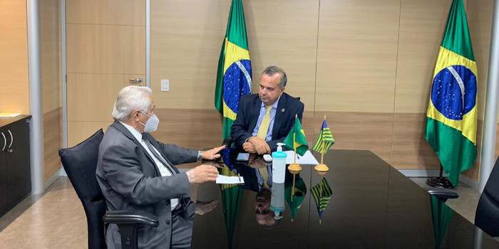 Elmano Férrer com ministro Rogério Marinho anuncia obra para Parnaíba